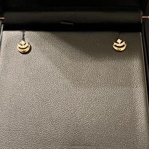 NWOT Dana Rebecca Yellow Gold Diamond stud  Earrings